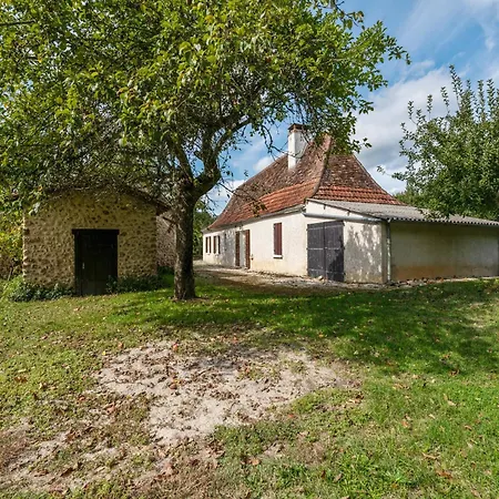 Casa vacanze Vacation In Lacropte Near Woods, Cleaning Included
