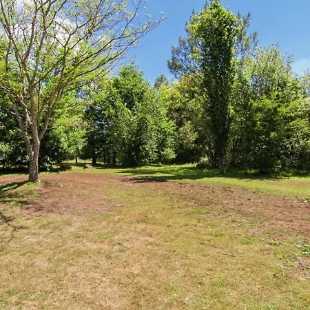 Vacation In Lacropte Near Woods, Cleaning Included Val de Louyre et Caudeau